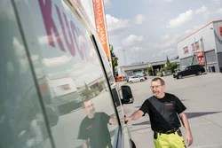 Schlammsaugen in Landshut an einem Becken